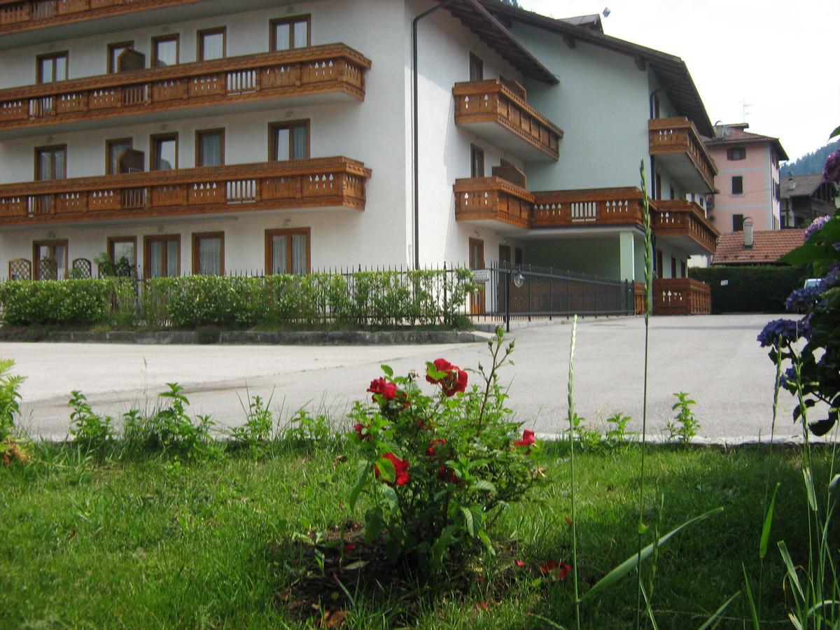 Park Residence Imperator Каризоло Экстерьер фото